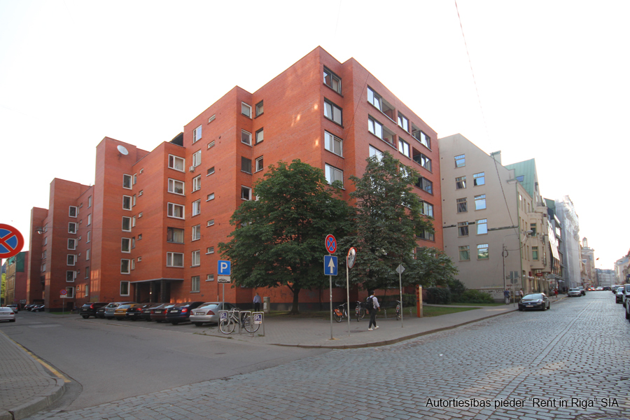 Apartment for sale, Zaļā street 4 - Image 1