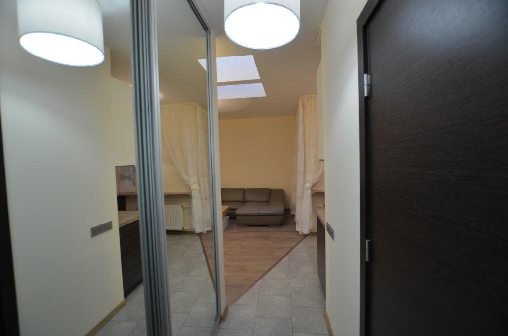 Apartment for rent, Dzirnavu street 51 - Image 1