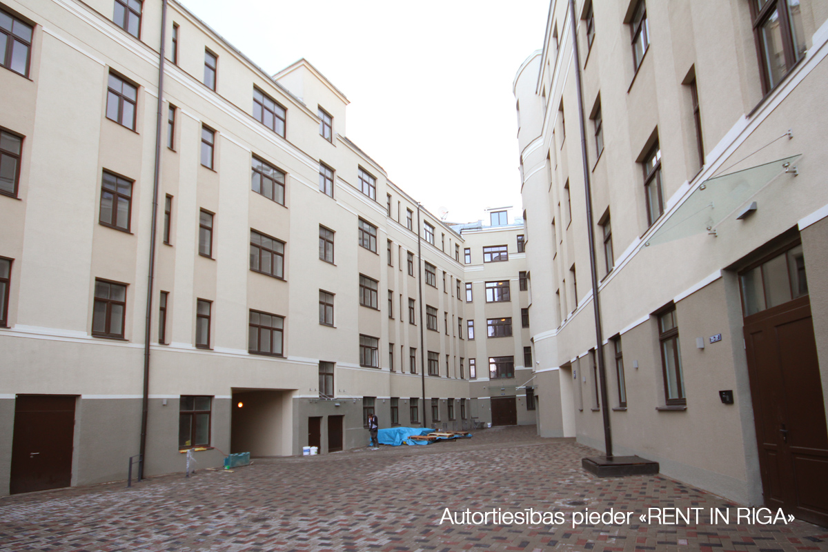 Apartment for sale, E.Birznieka Upīša street 10 - Image 1