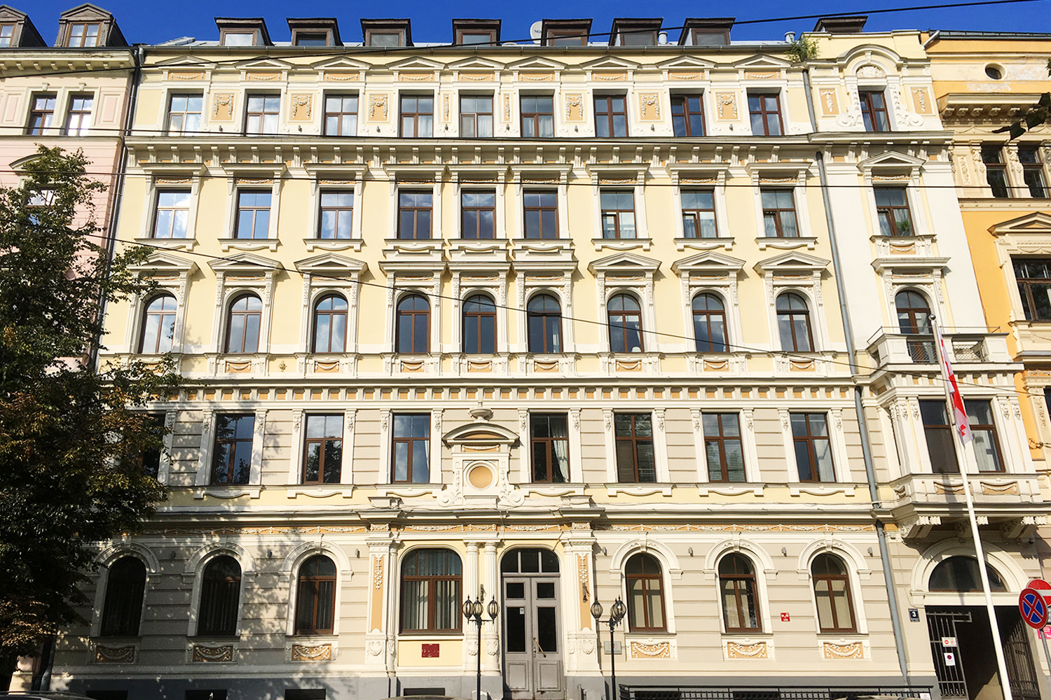 Apartment for sale, Raiņa bulvāris street 3 - Image 1