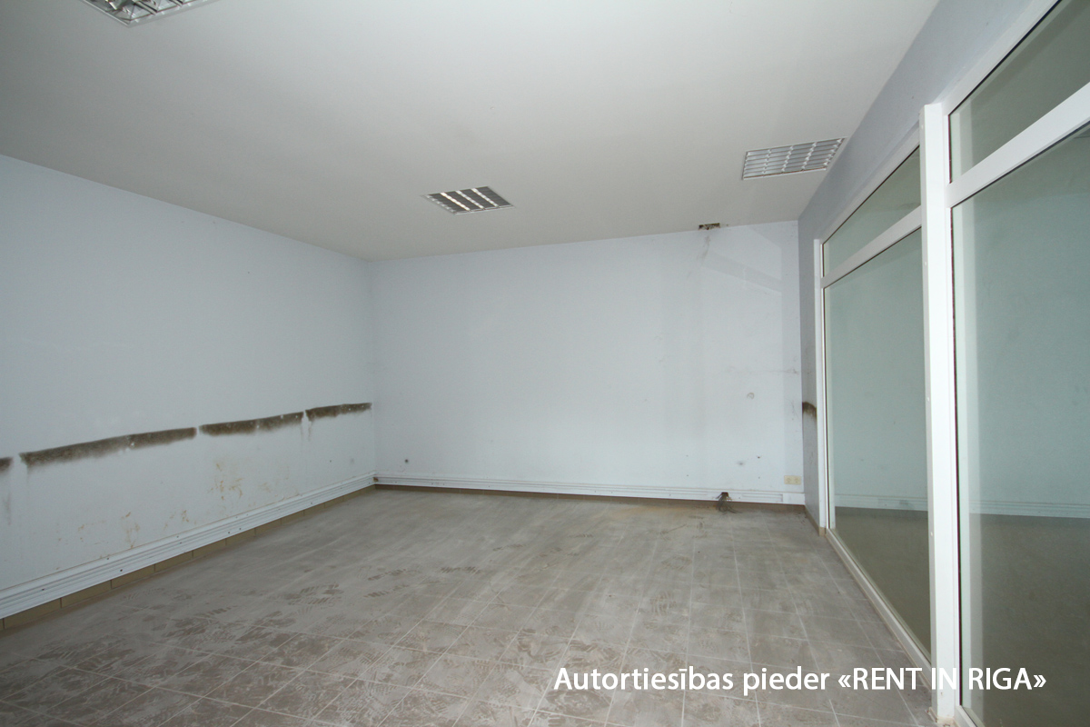 Iznomā tirdzniecības telpas, Siguldas šoseja - Attēls 1