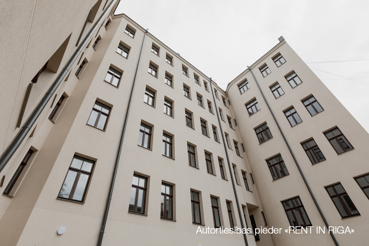 Apartment for rent, Krišjāņa Barona street 76 - Image 1