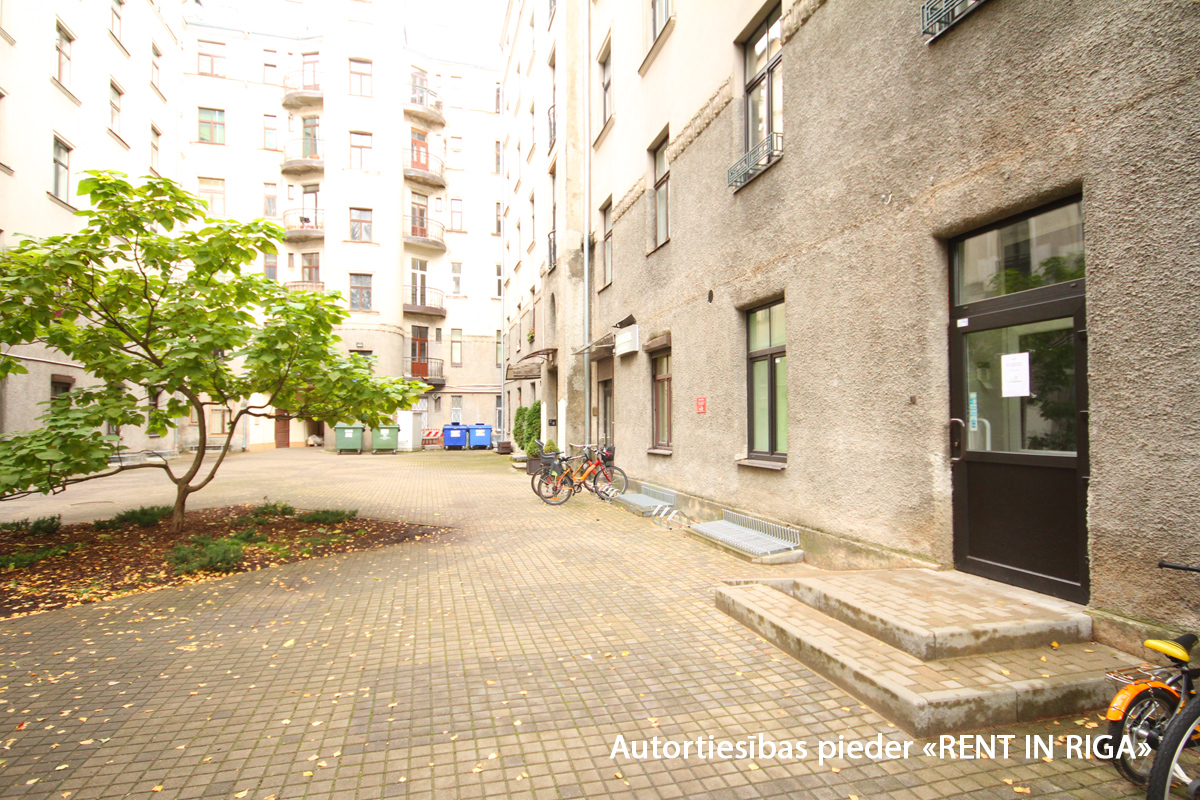 Apartment for sale, Bruņinieku street 28 - Image 1