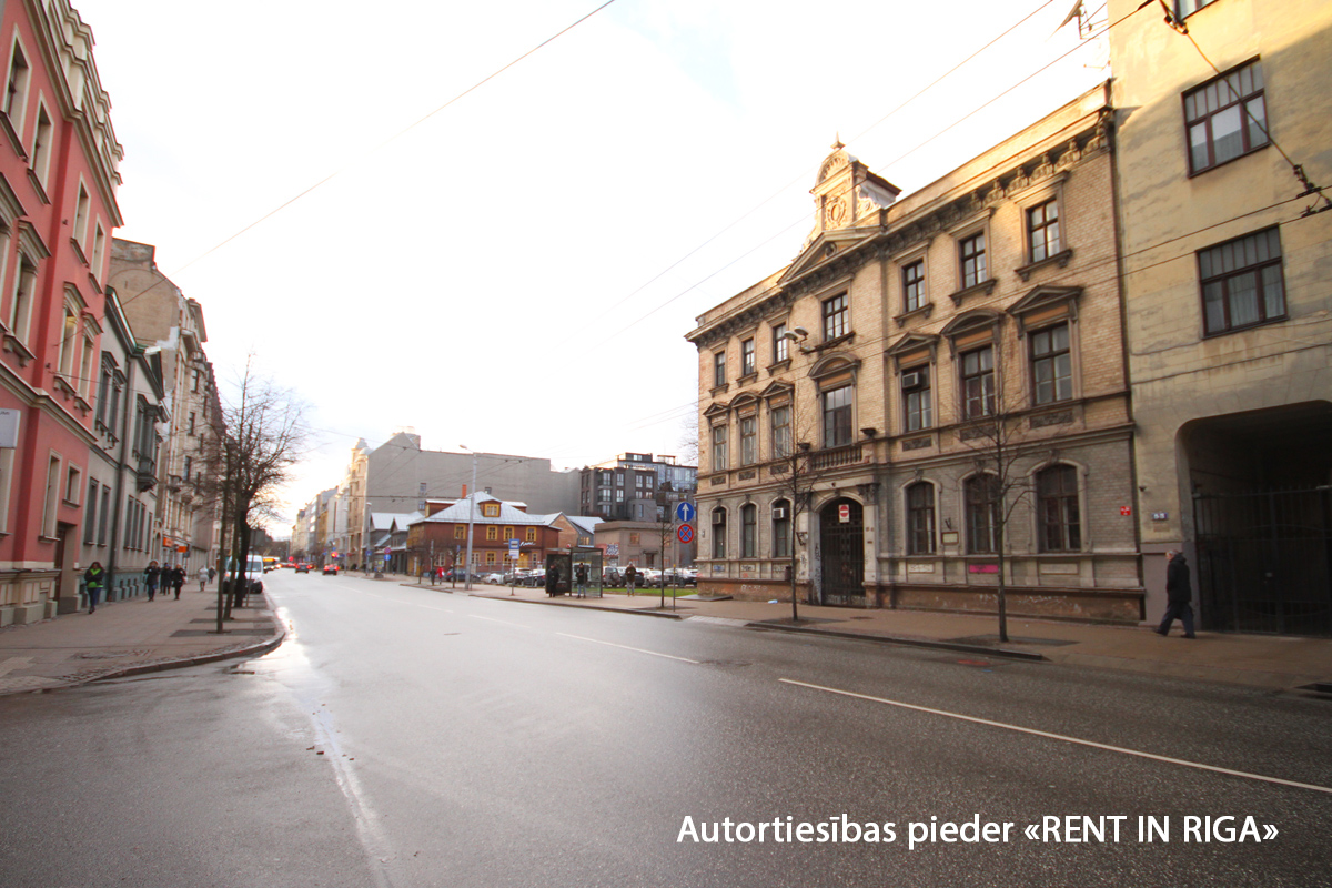 Property building for rent, Valdemāra street - Image 1