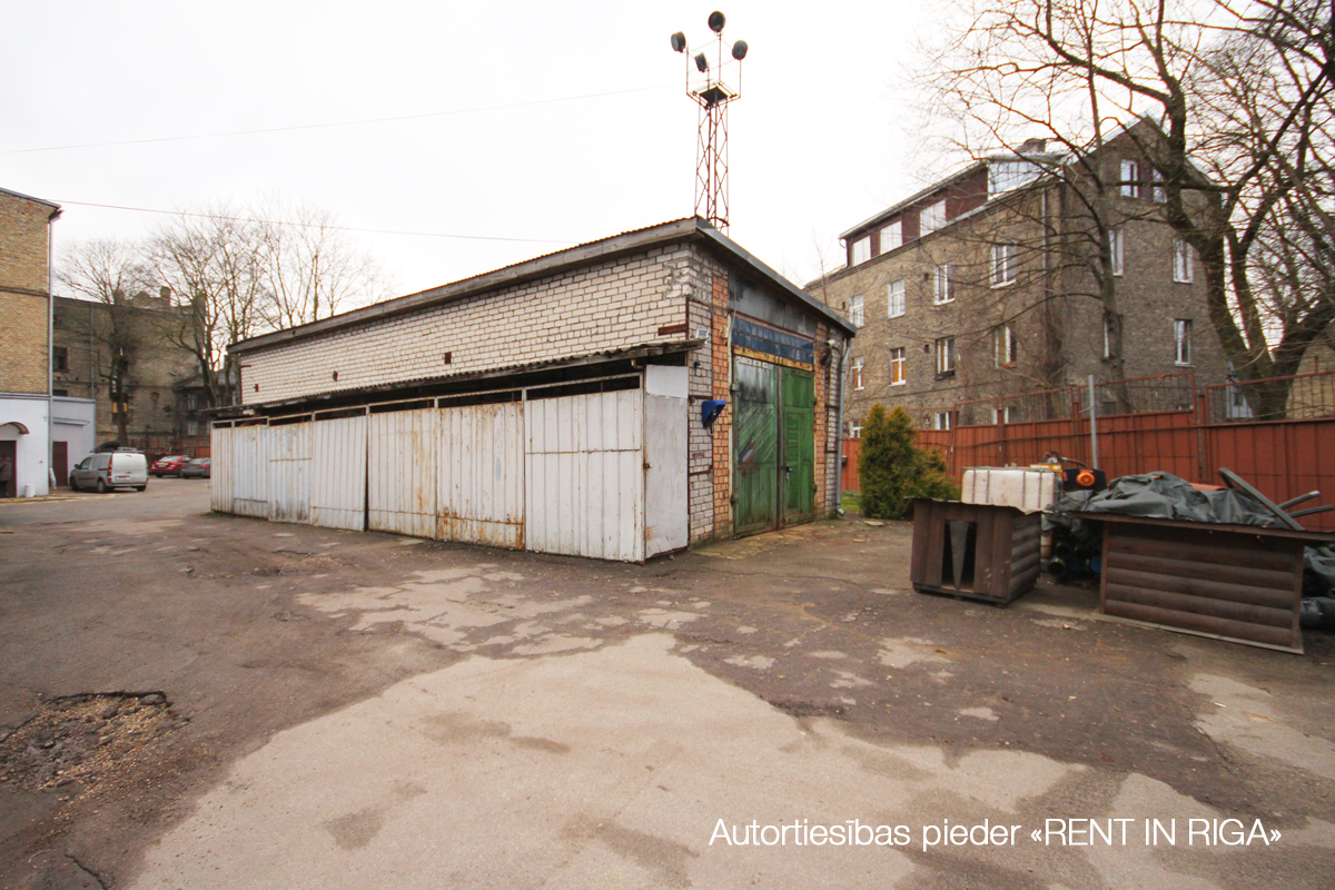 Investment property, Cepļa street - Image 1