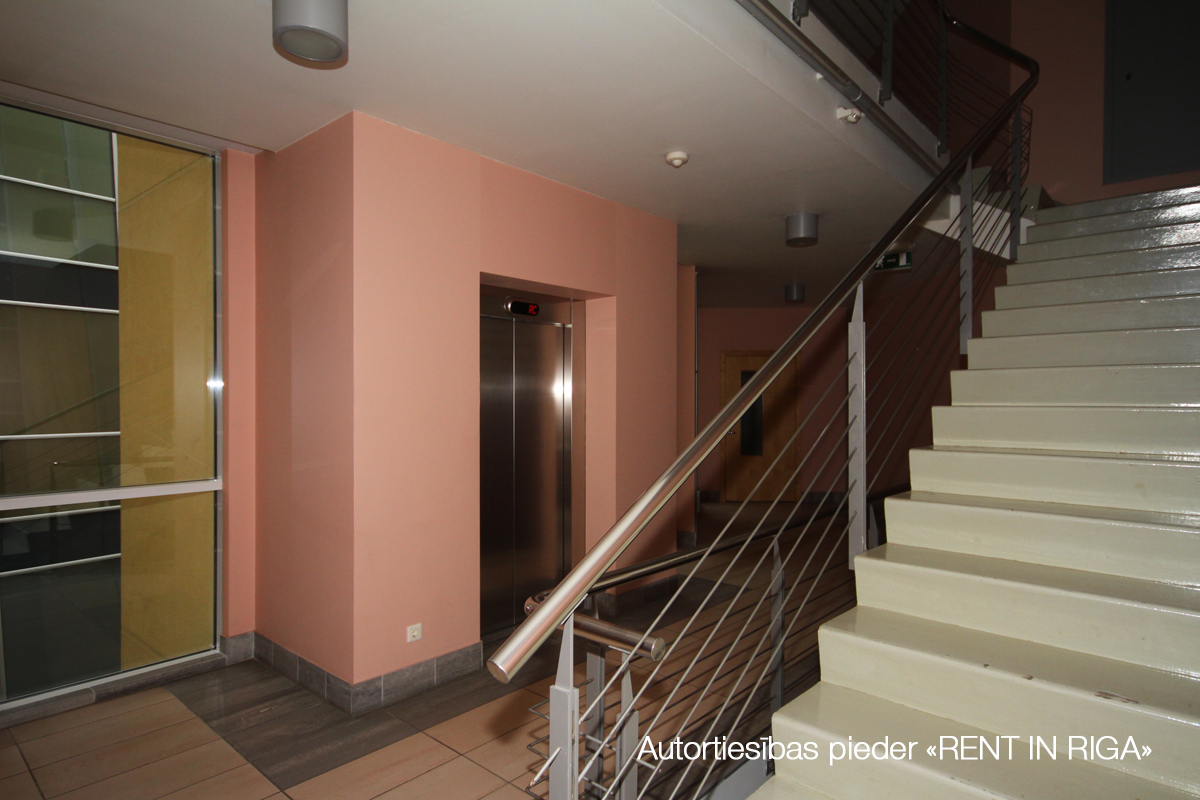 Apartment for sale, Republikas laukums street 3 - Image 1