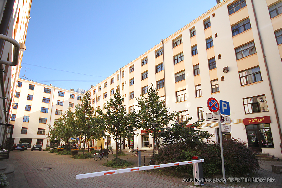 Сдают квартиру, улица Dzirnavu 113A - Изображение 1