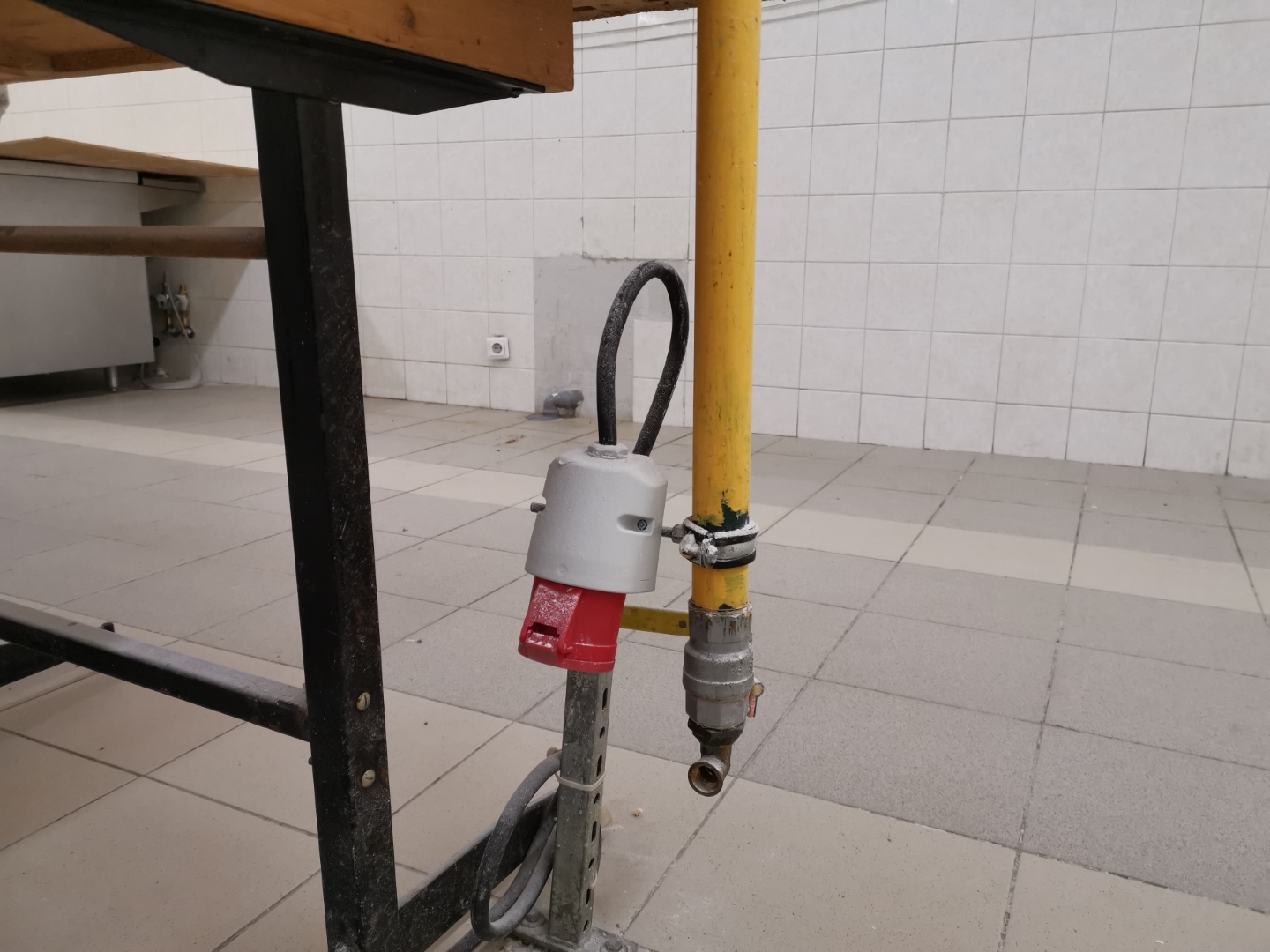 Iznomā ražošanas telpas, Pētersalas iela - Attēls 1