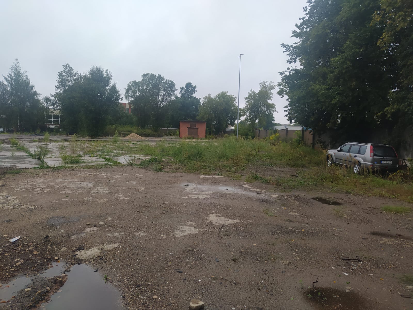 Iznomā noliktavu, Krustpils iela - Attēls 1