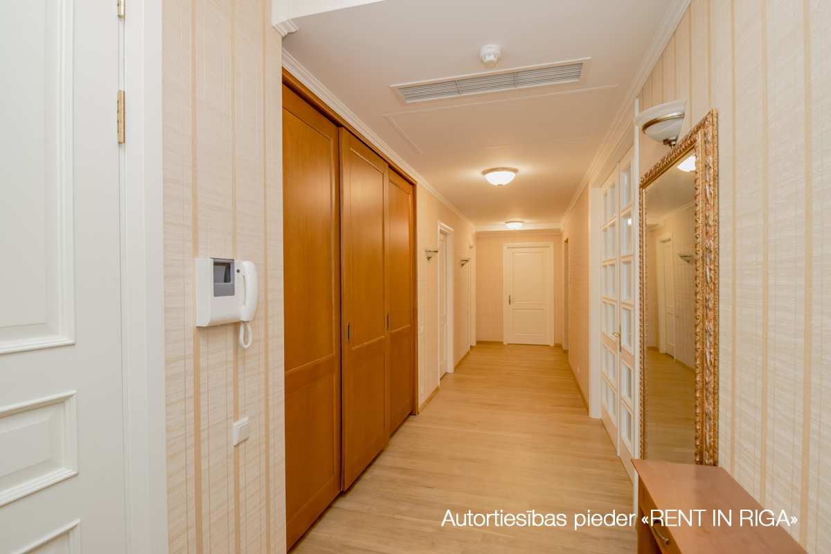 Apartment for sale, Blaumaņa street 3 - Image 1