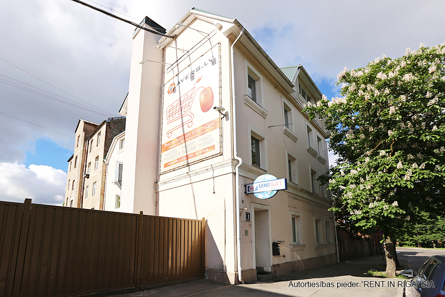Retail premises for rent, Kalna street - Image 1