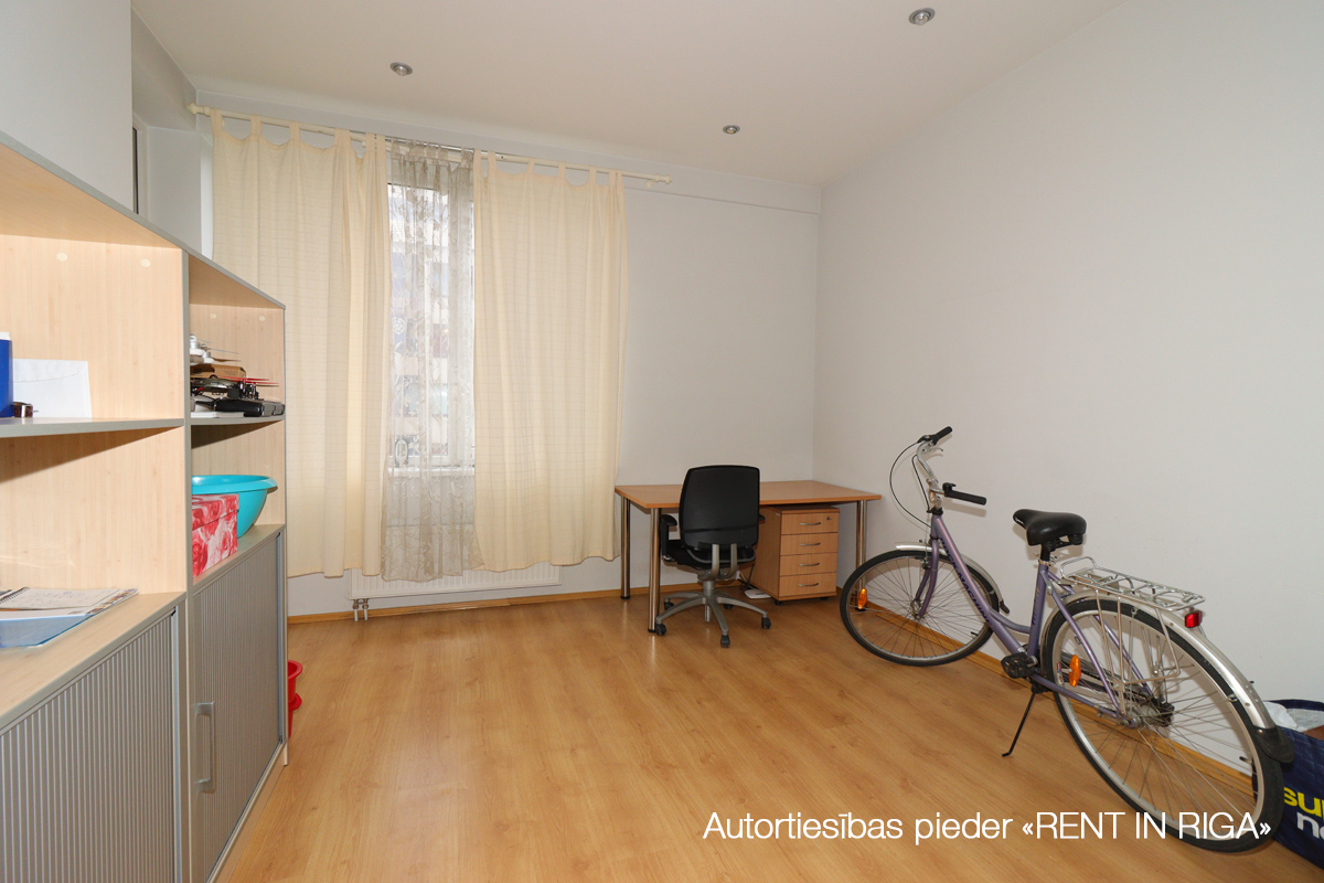 Apartment for rent, Ulbrokas street 12 - Image 1