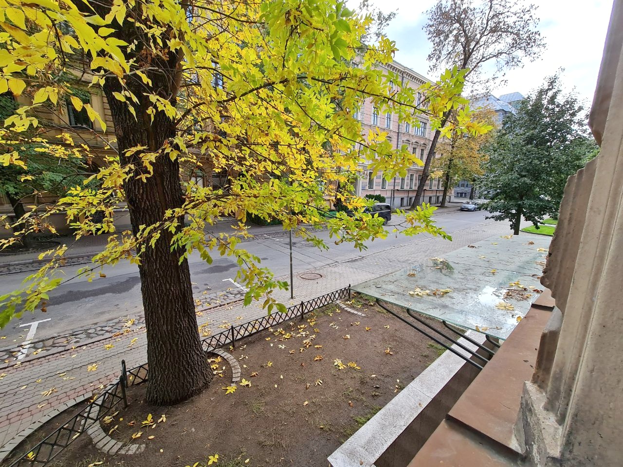 Pārdod dzīvokli, Jura Alunāna iela 9 - Attēls 1