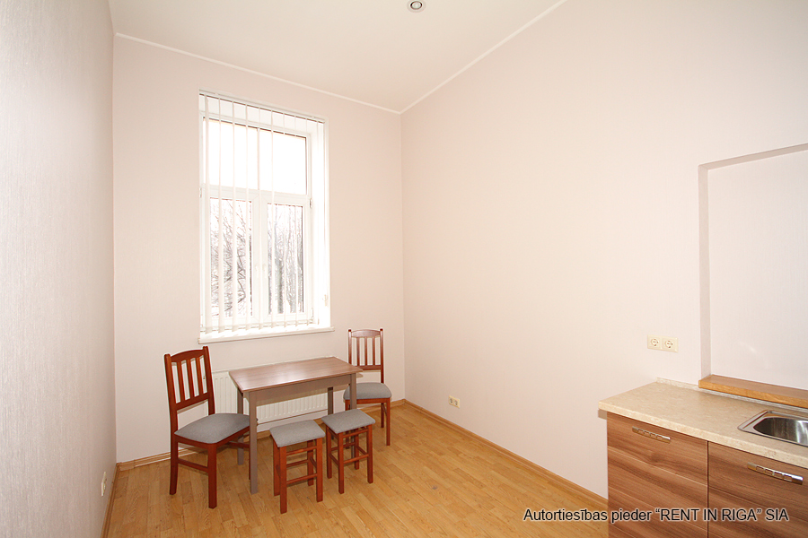 Apartment for rent, Raina bulvaris street 31 - Image 1