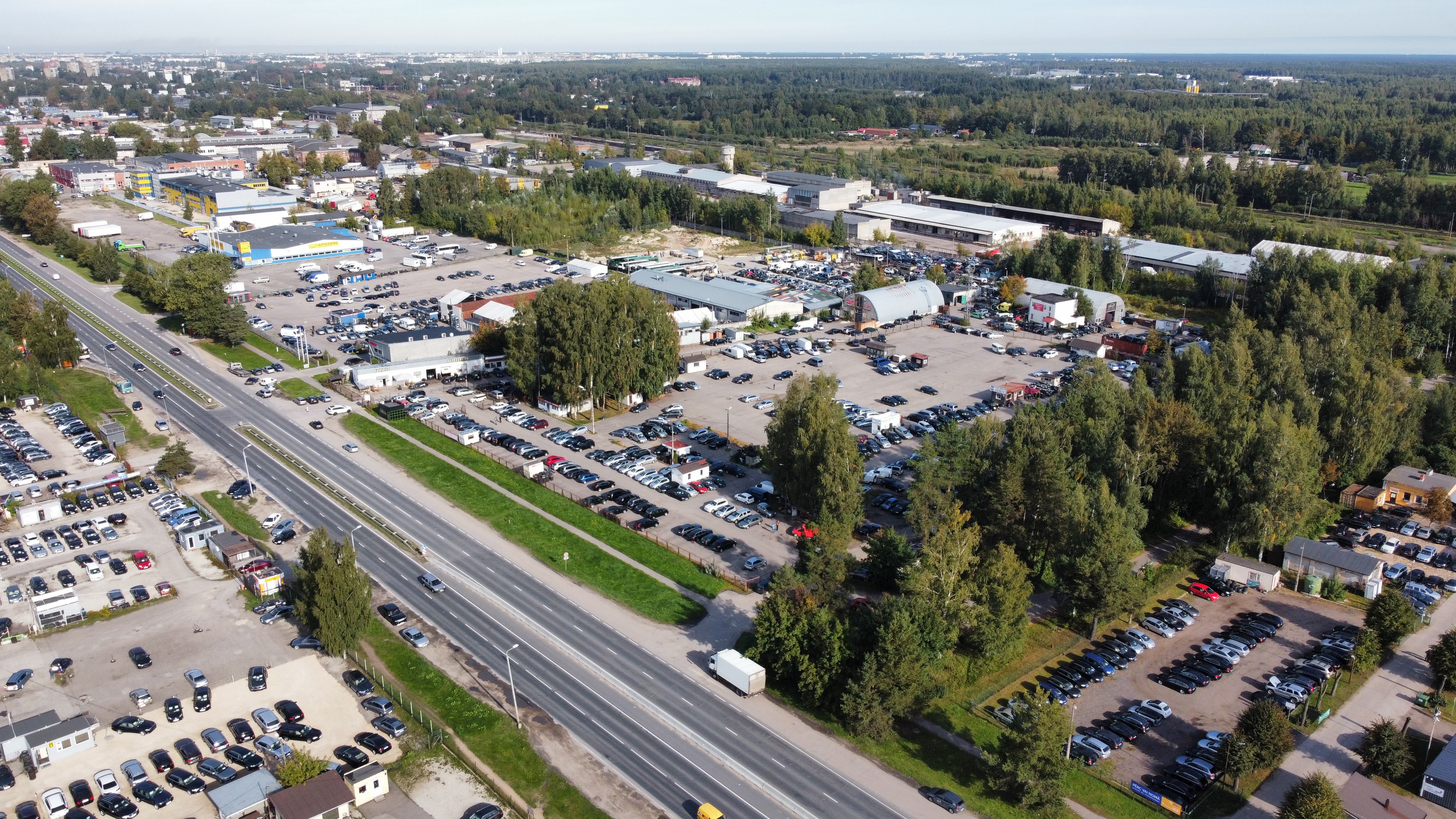 Pārdod zemi, Latgales iela - Attēls 1