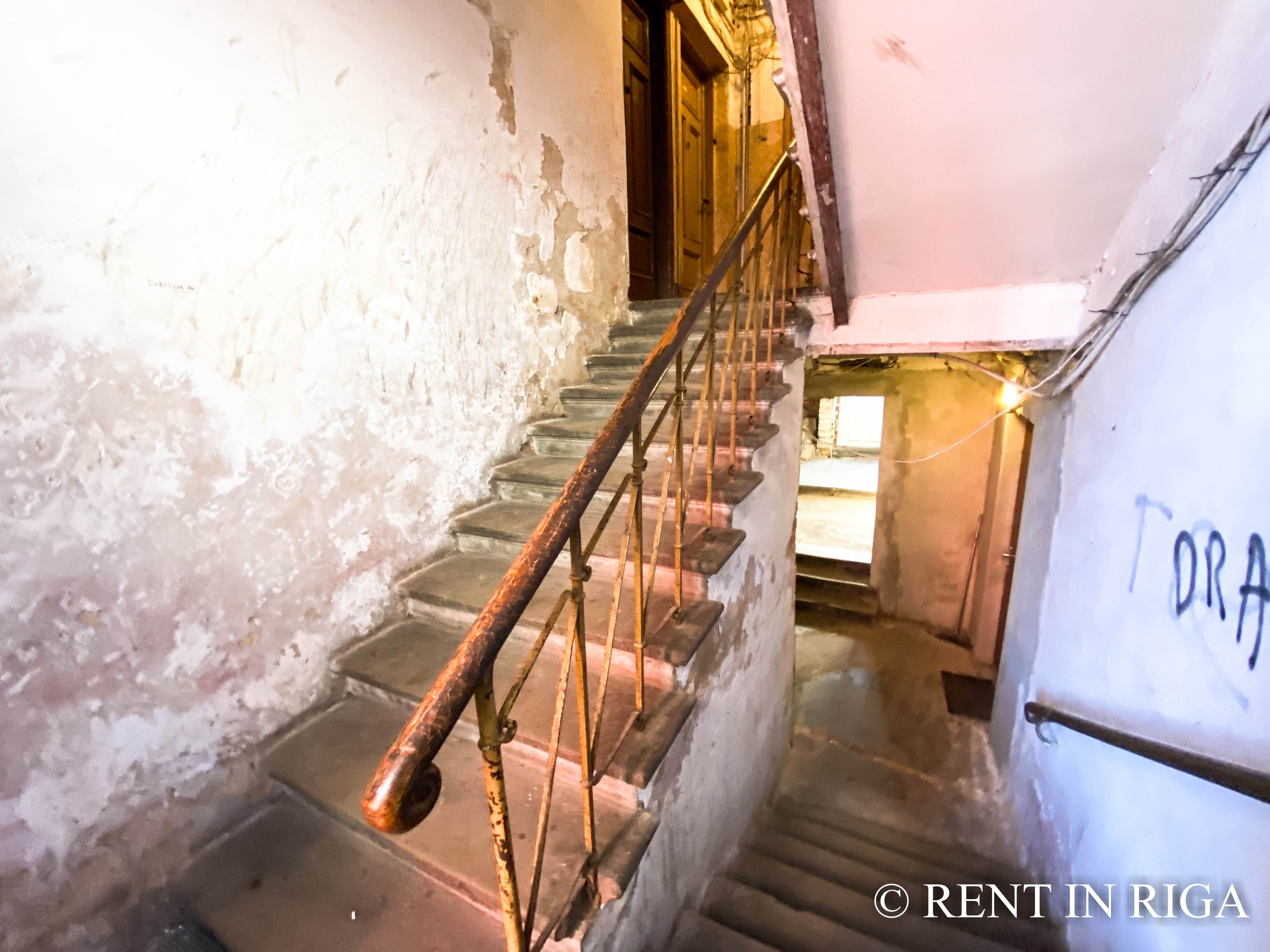 Pārdod dzīvokli, Zeļļu iela 13 - Attēls 1