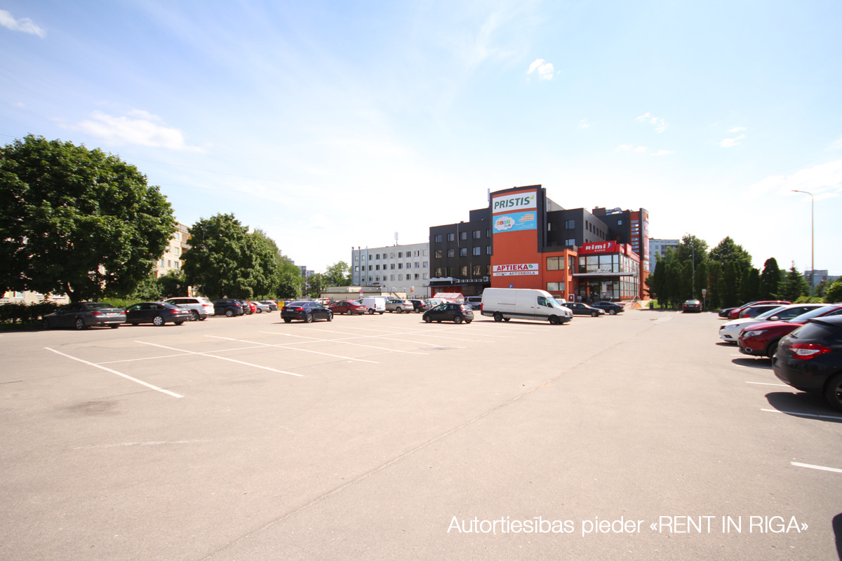 Retail premises for rent, Eizenšteina street - Image 1