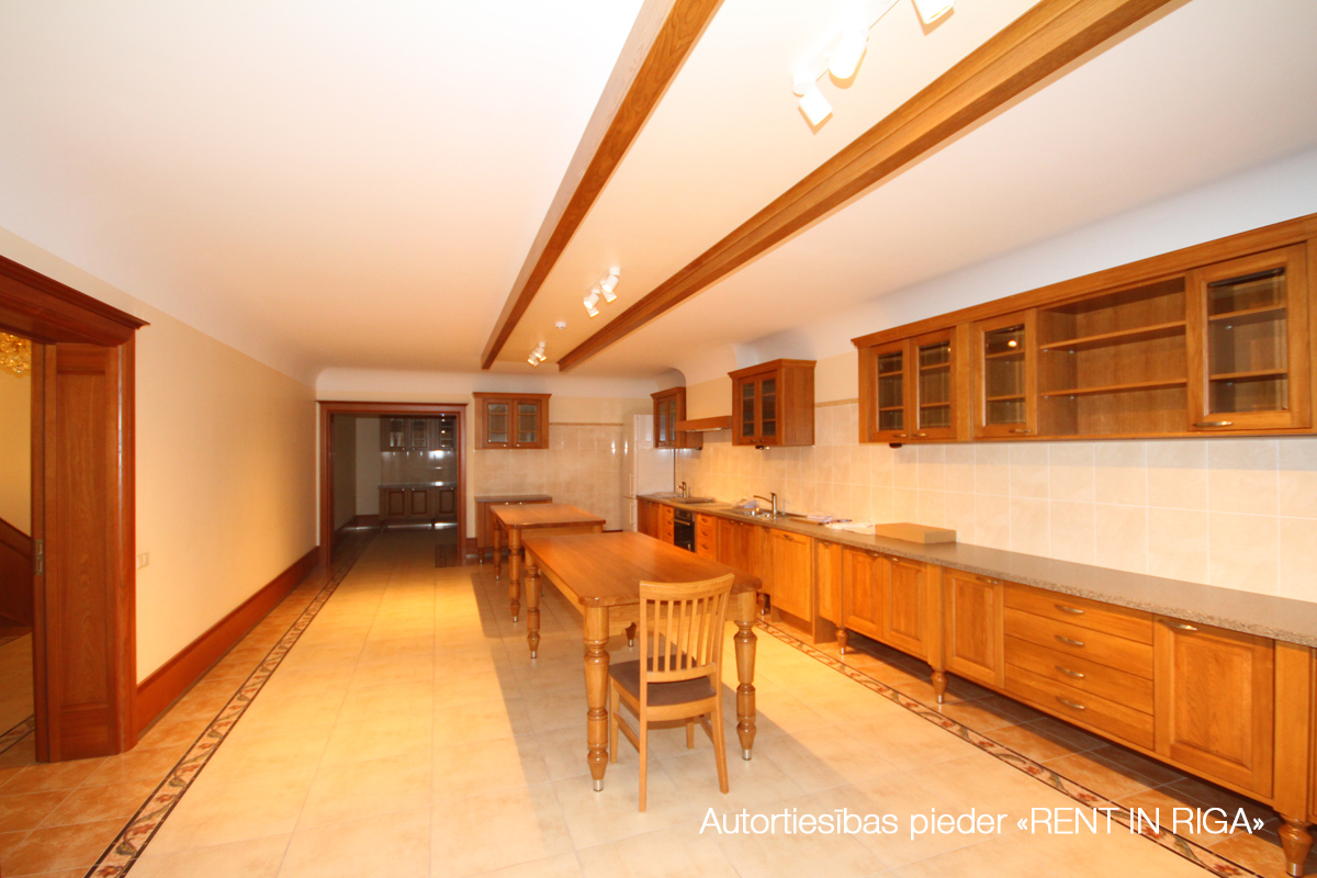 Pārdod ražošanas telpas, Avenes iela - Attēls 1