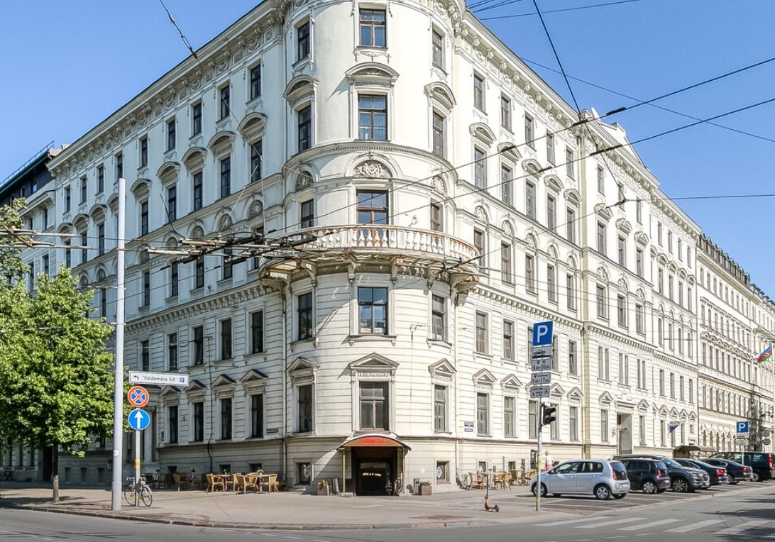 Apartment for sale, Kr. Valdemāra street 4 - Image 1