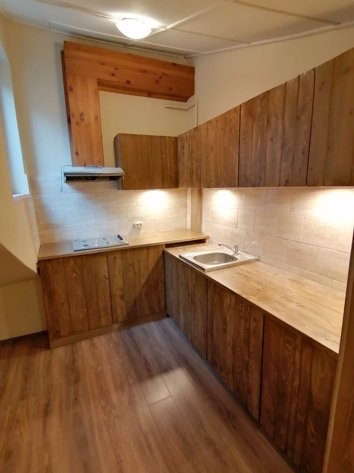 Izīrē dzīvokli, Čaka iela 99 - Attēls 1