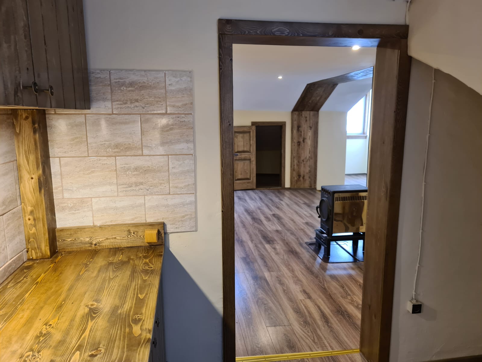 Izīrē dzīvokli, Čaka iela 99 - Attēls 1