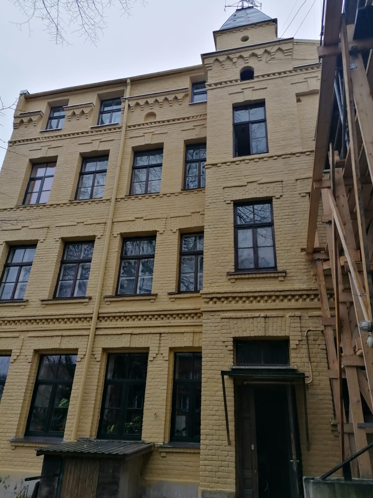 Izīrē dzīvokli, Čaka iela 99 - Attēls 1