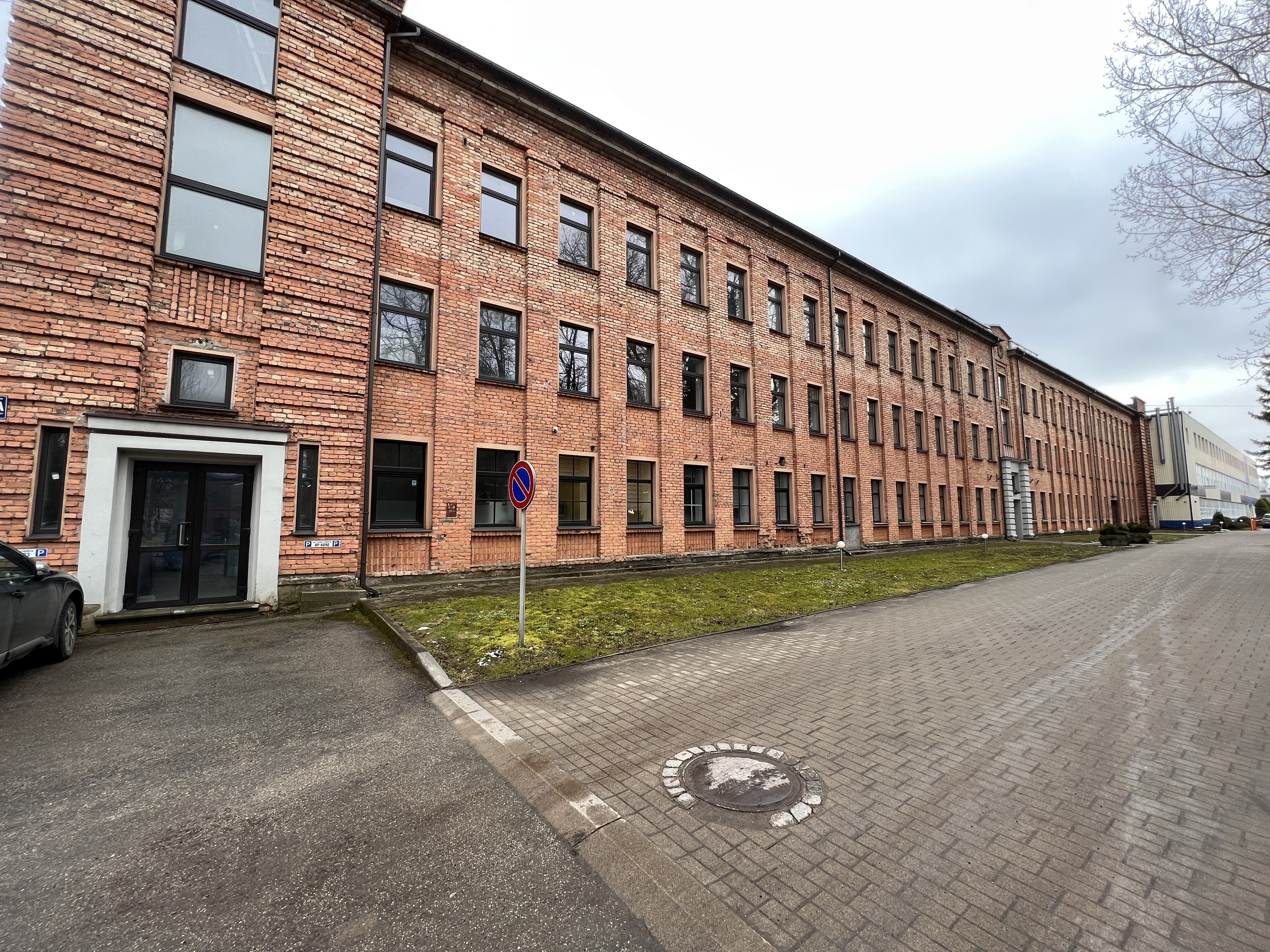 Office for rent, Dambja street - Image 1