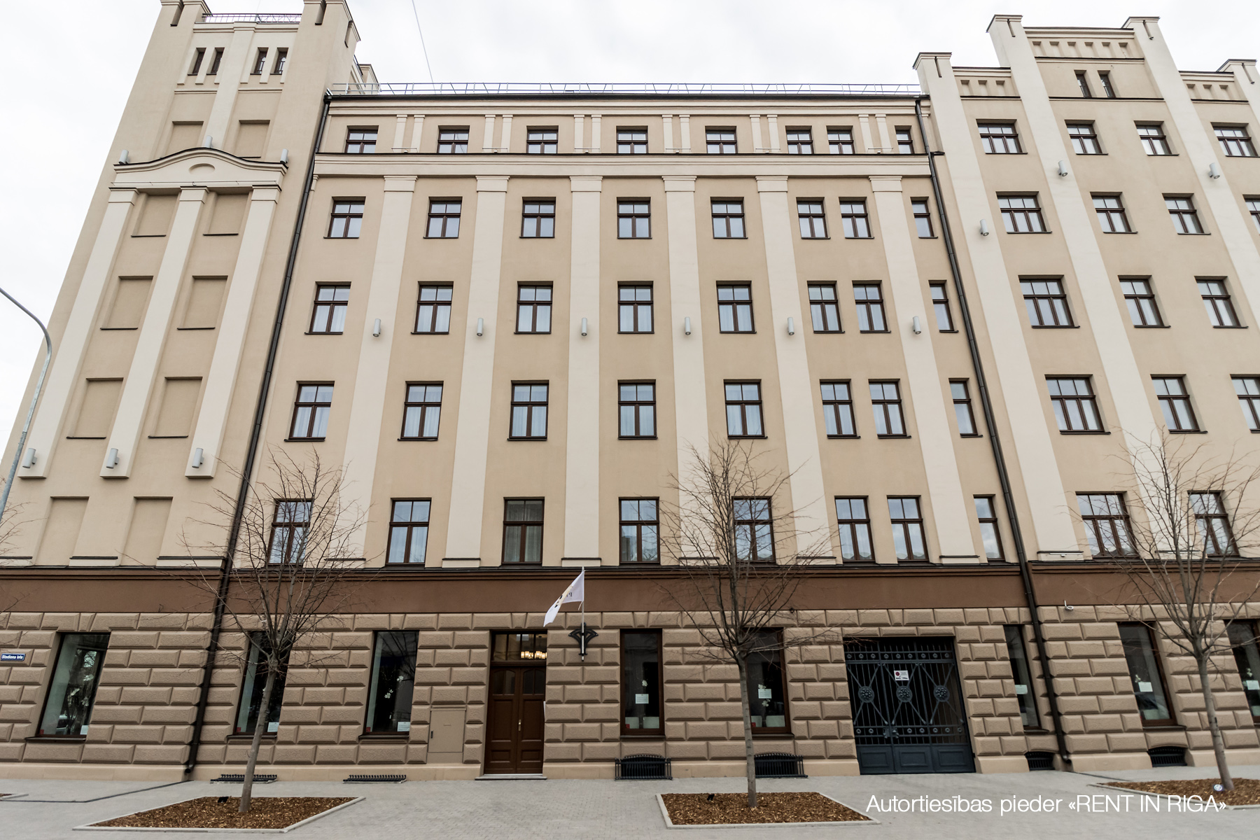 Pārdod dzīvokli, Pērnavas iela 41 - Attēls 1