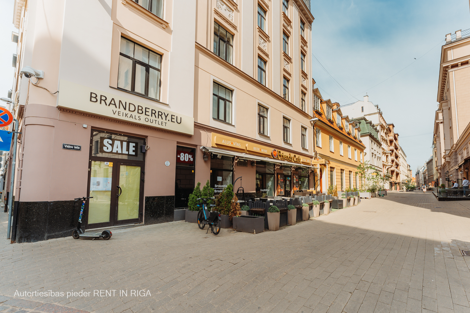 Retail premises for sale, Vaļņu street - Image 1
