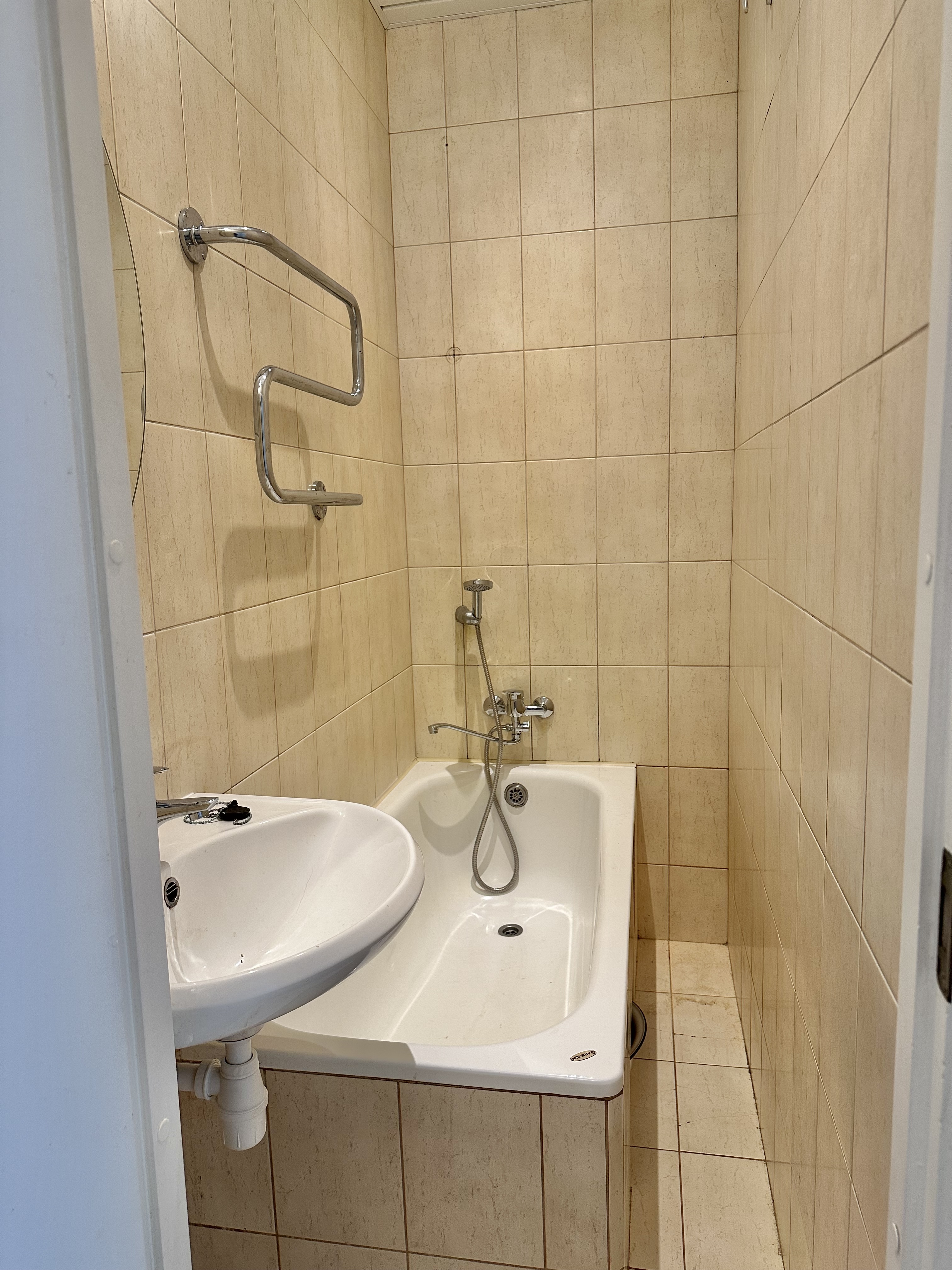 Apartment for rent, 11. Novembra krastmala street 9 - Image 1