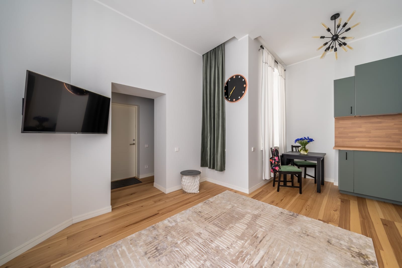 Apartment for rent, Kalniņa street 1 - Image 1