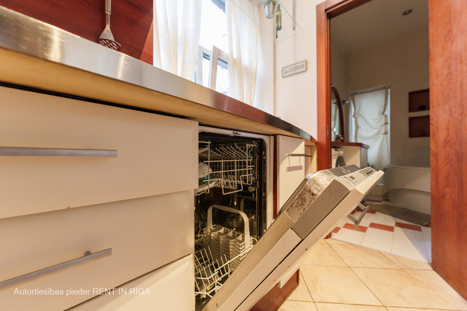 Izīrē dzīvokli, Ģertrūdes iela 24 - Attēls 1