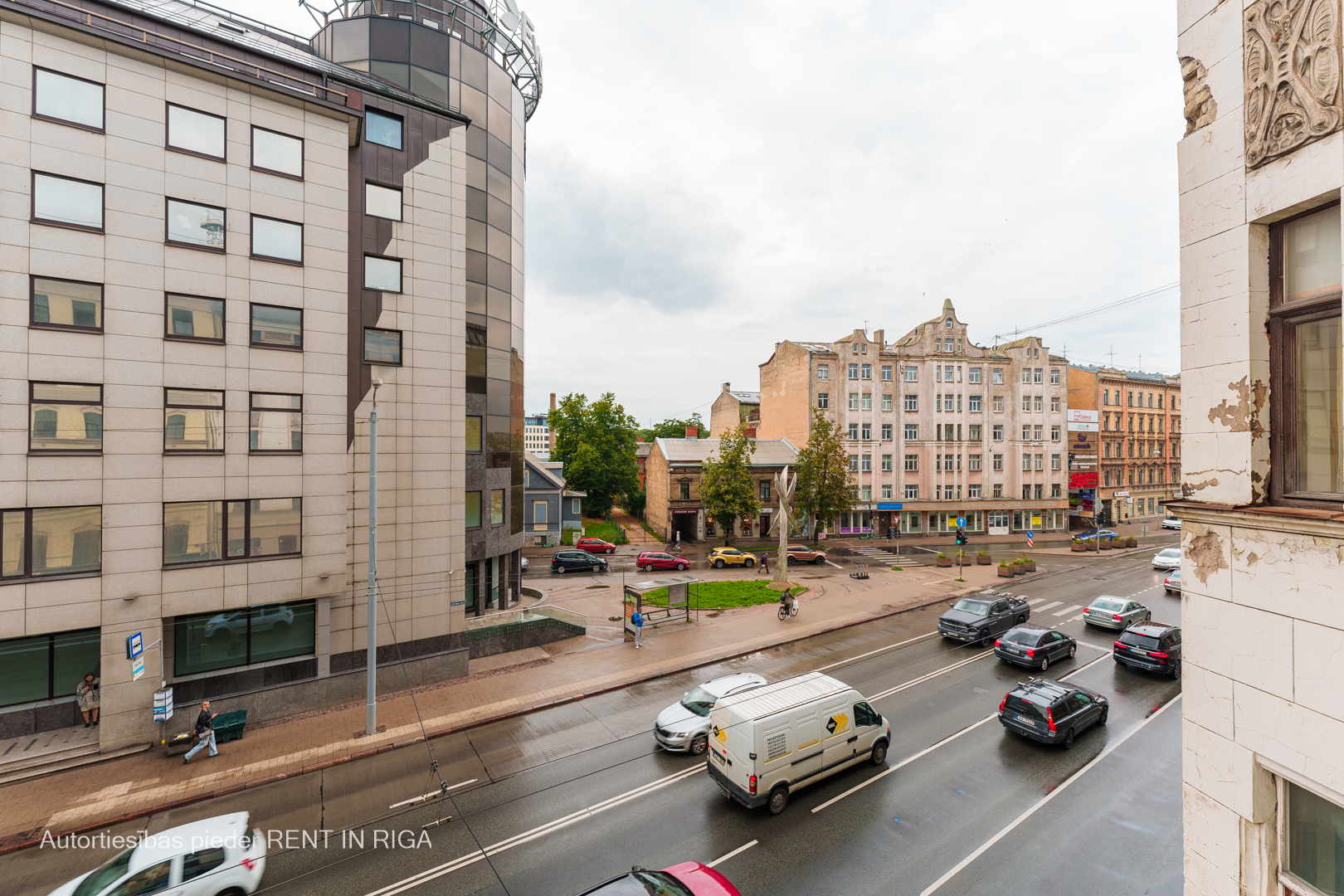 Pārdod dzīvokli, Brīvības iela 164 - Attēls 1