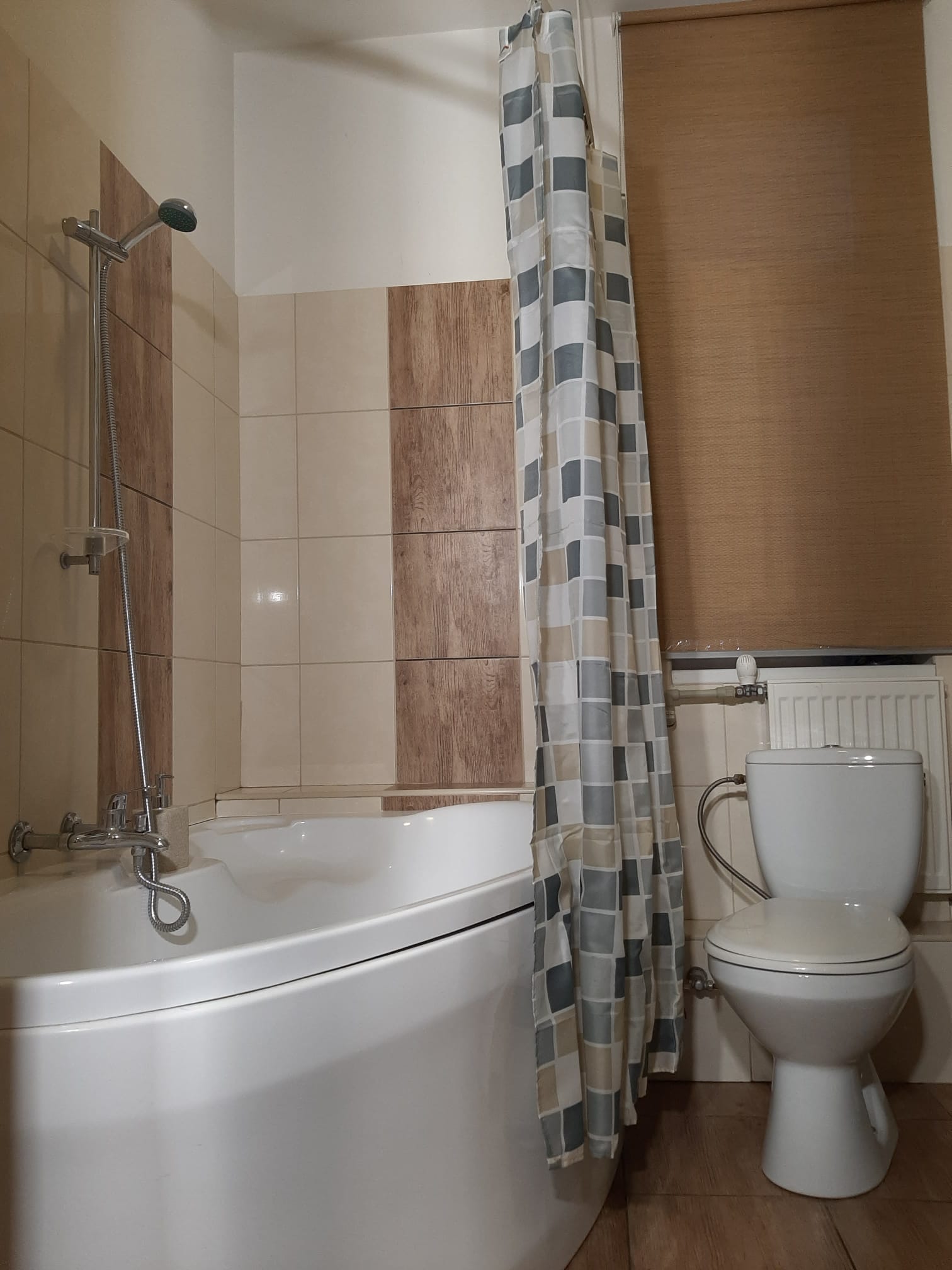 Izīrē dzīvokli, Šampētera iela 42 - Attēls 1