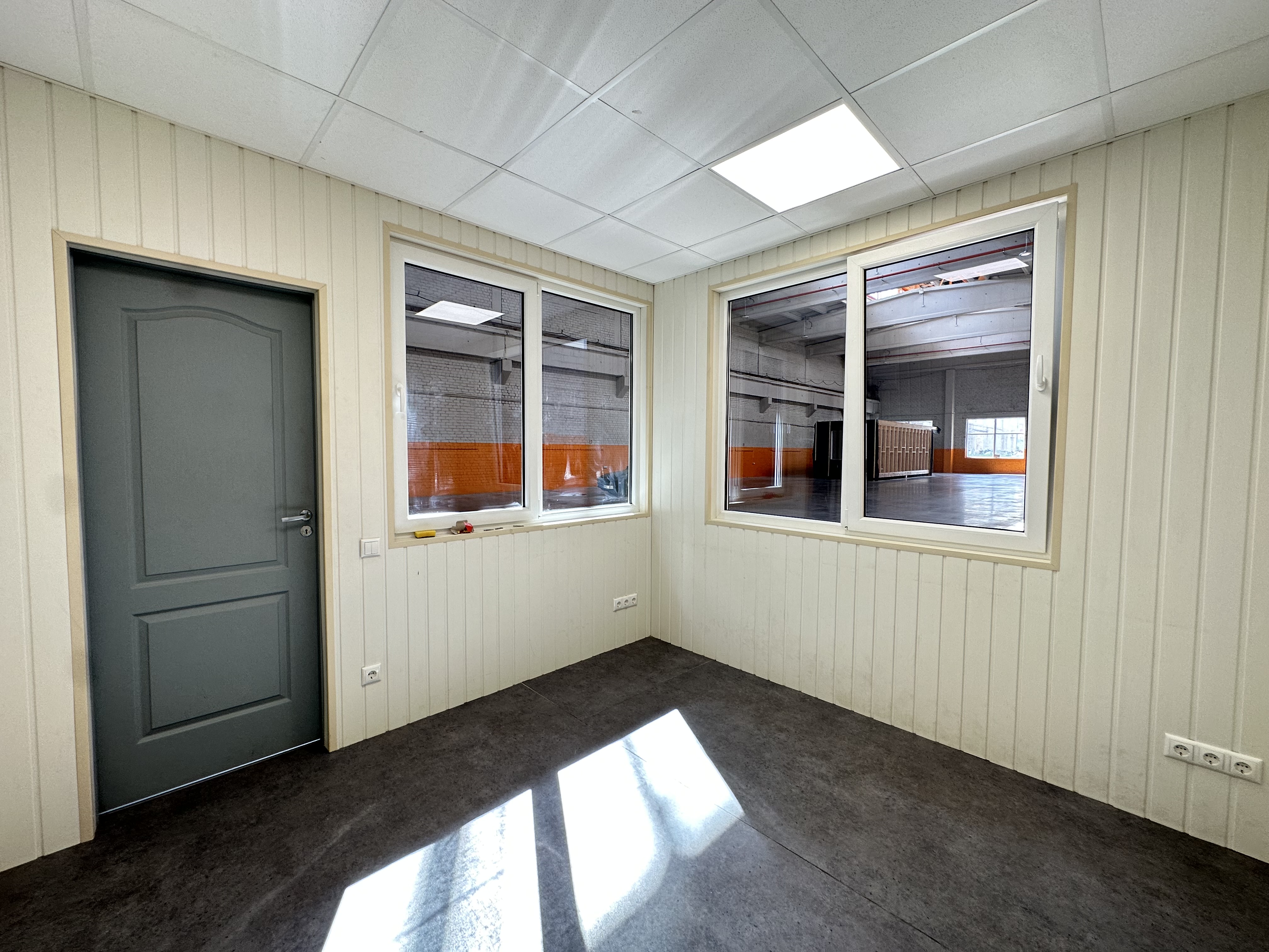 Iznomā ražošanas telpas, Brīvības gatve iela - Attēls 1