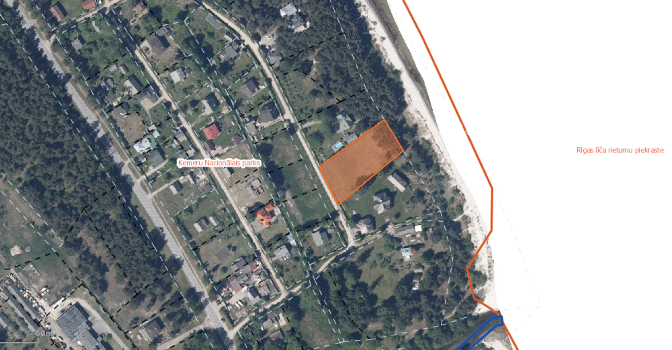 Pārdod zemi, Krastmalas - Attēls 1