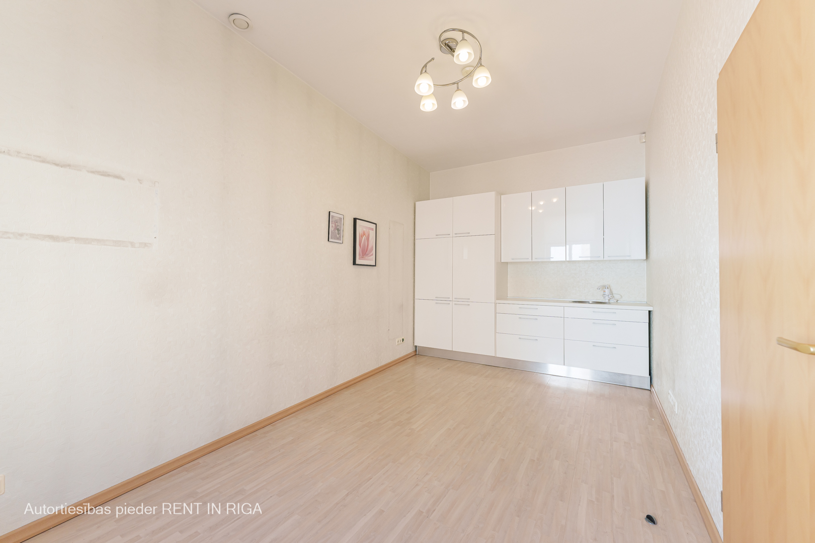 Pārdod dzīvokli, Barona iela 70 - Attēls 1