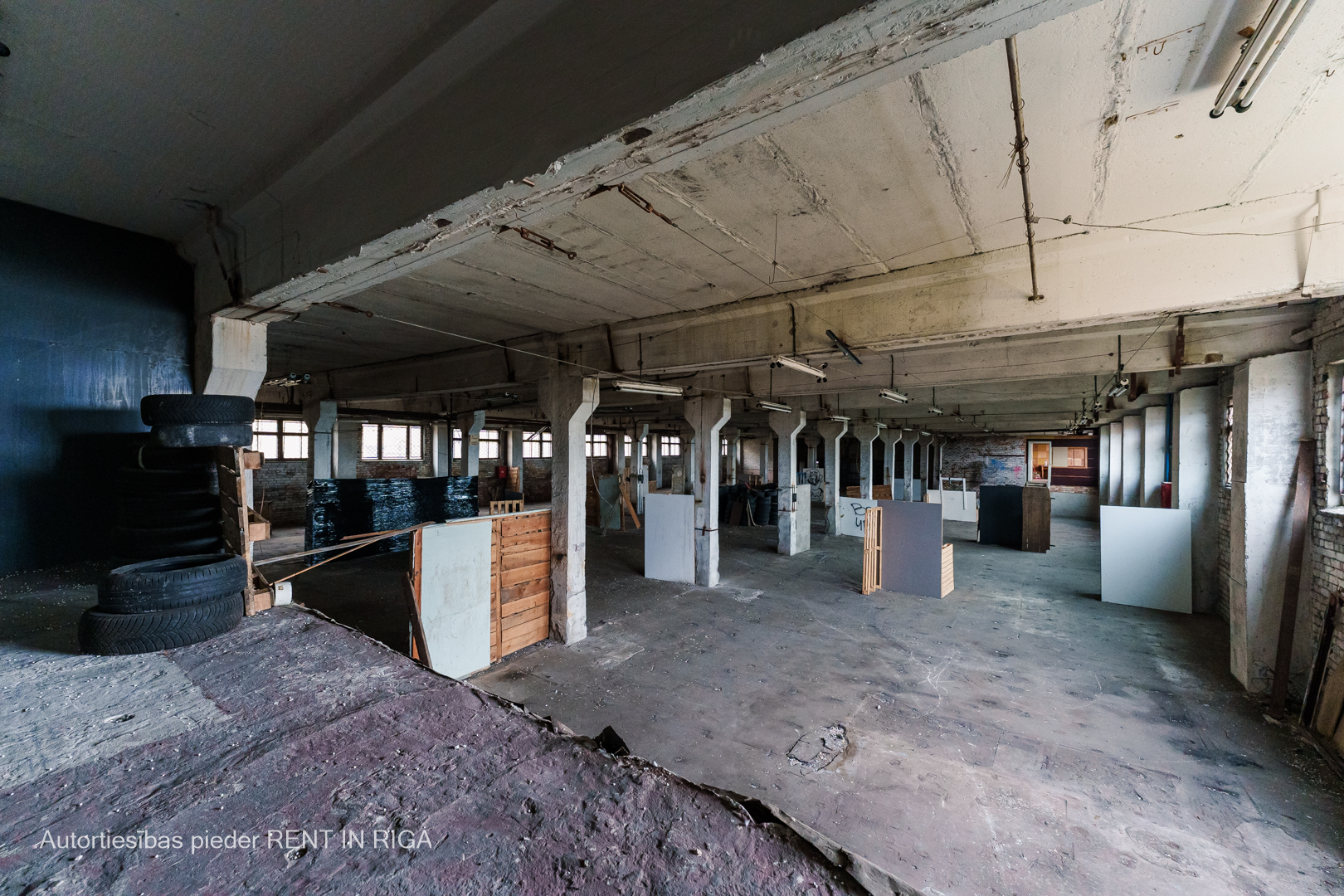 Warehouse for sale, Aptiekas street - Image 1