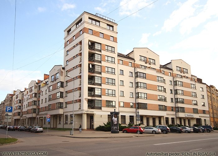 Apartment for sale, Hospitāļu street 8 - Image 1