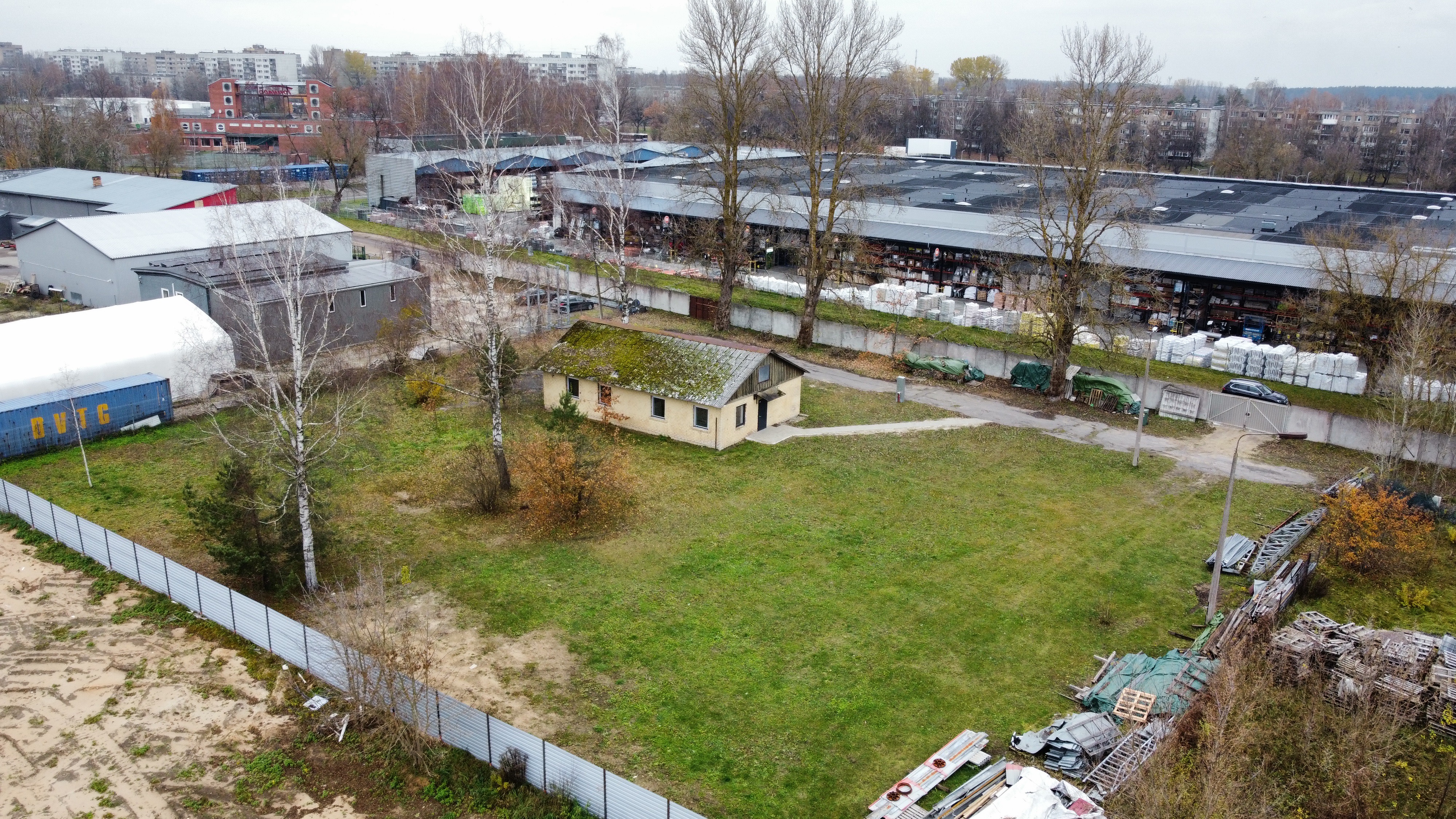 Izīrē zemi, Mazjumpravas iela - Attēls 1