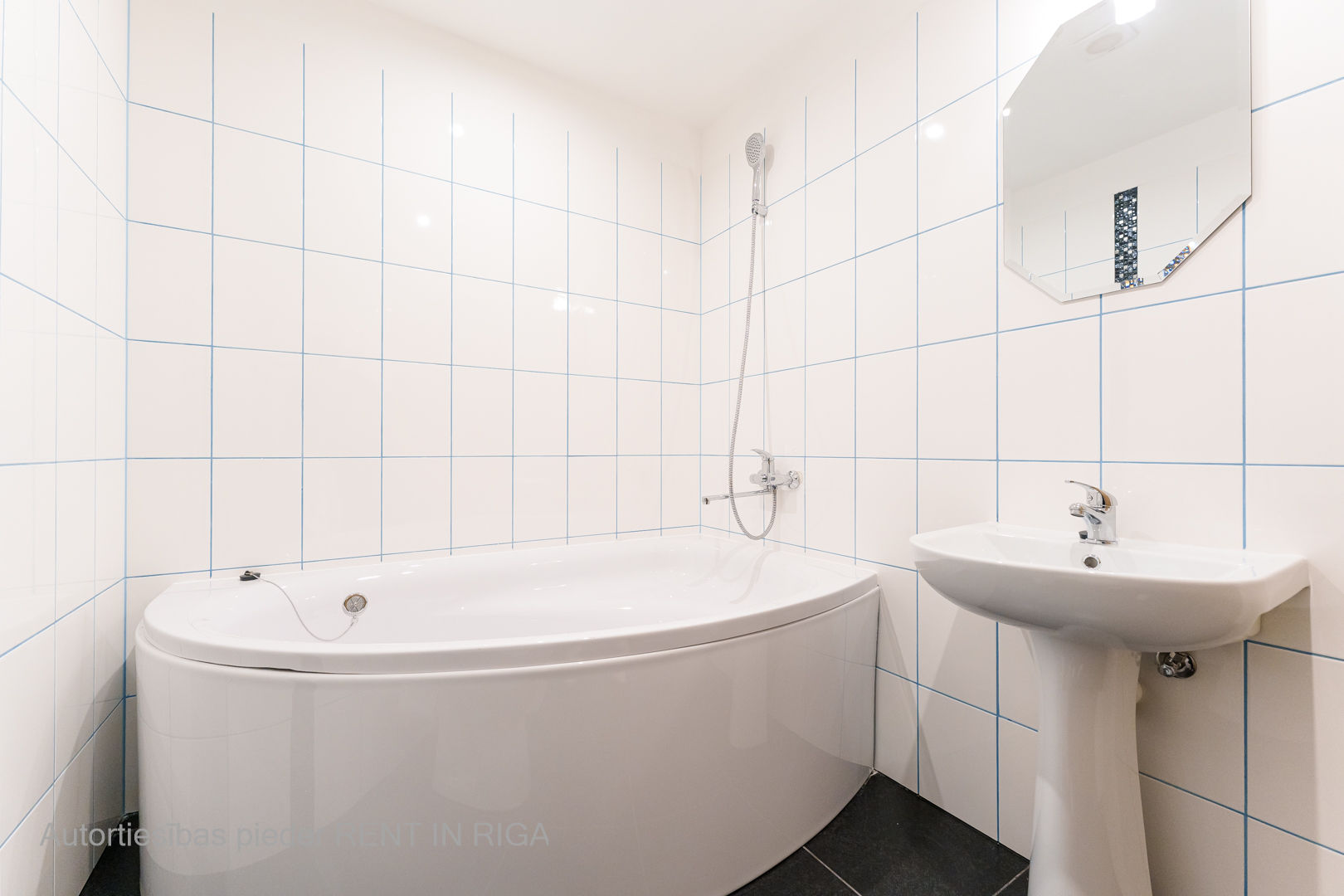 Apartment for rent, Firsa Sadovņikova street 31 - Image 1