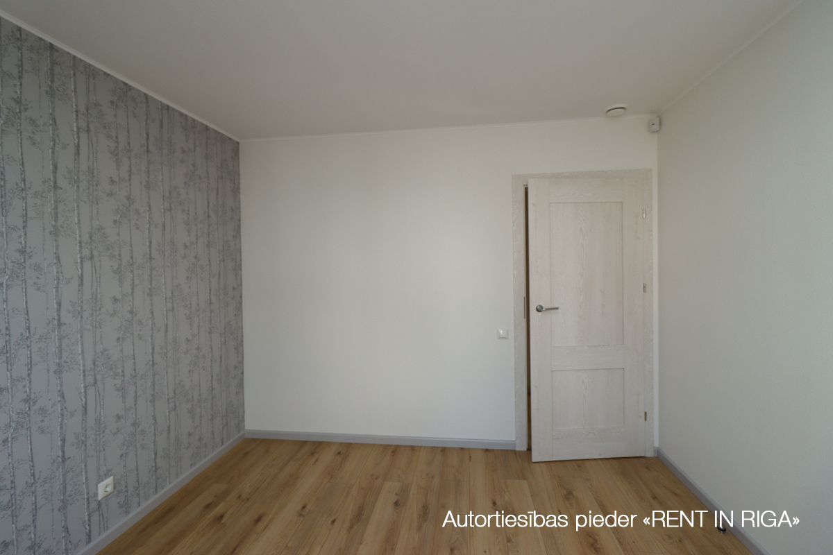 Izīrē māju, Lielā iela - Attēls 1