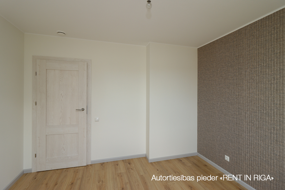 Izīrē māju, Lielā iela - Attēls 1