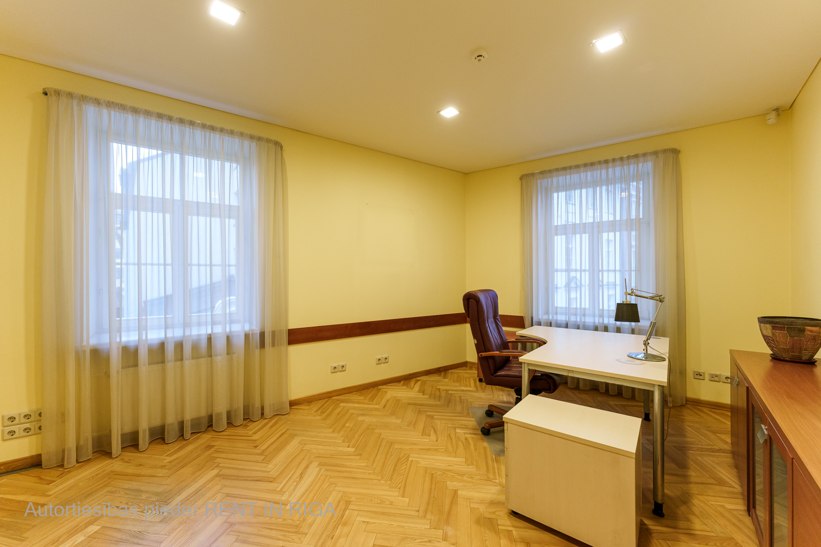 Office for rent, Doma laukums - Image 1