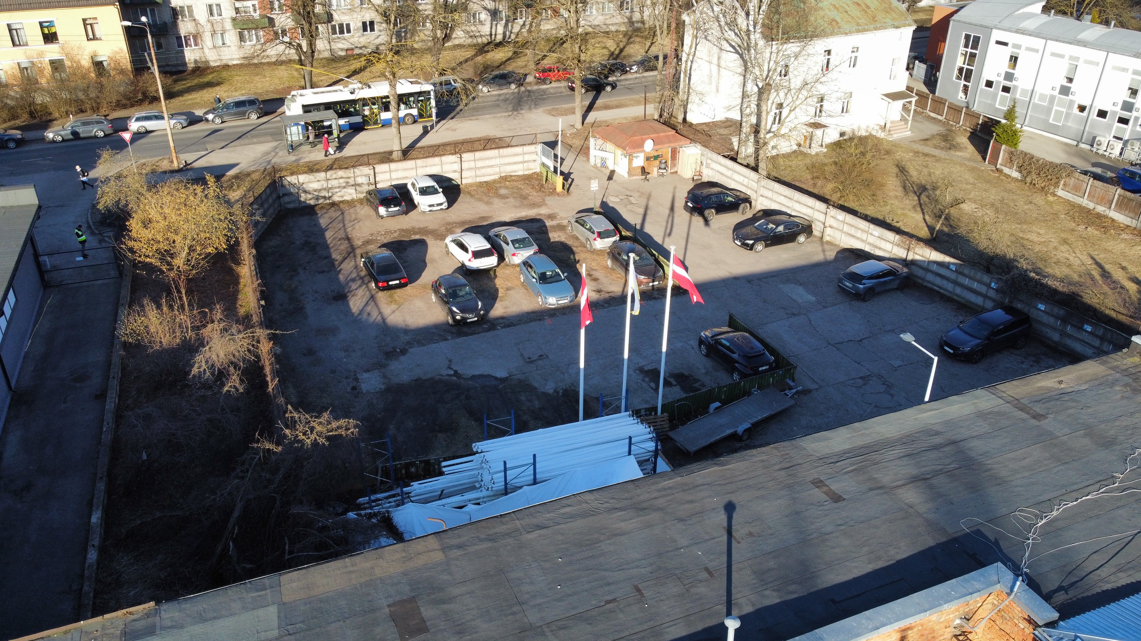 Pārdod zemi, Biķernieku iela - Attēls 1