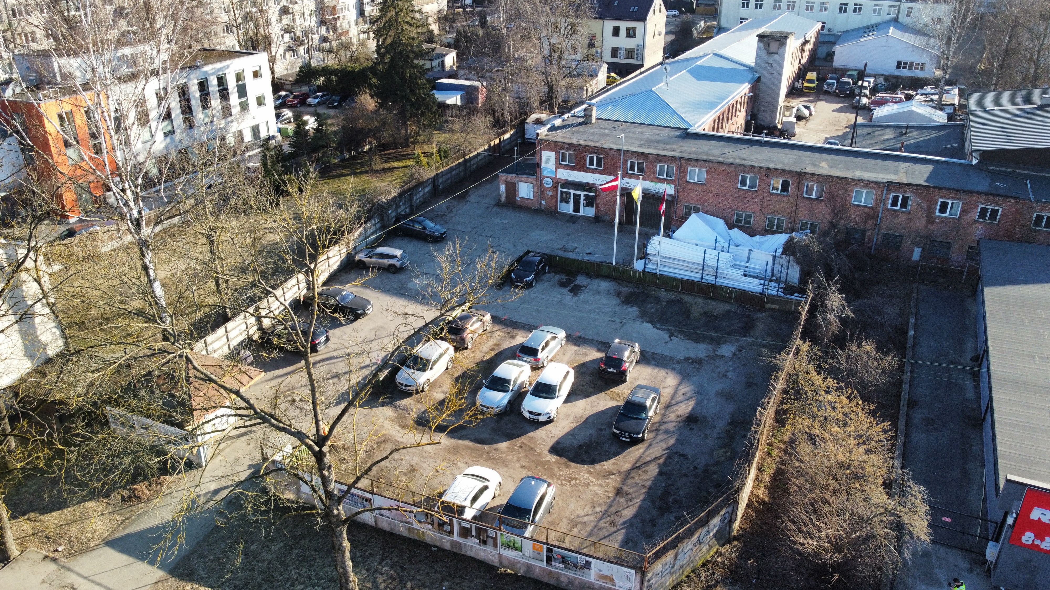 Pārdod zemi, Biķernieku iela - Attēls 1