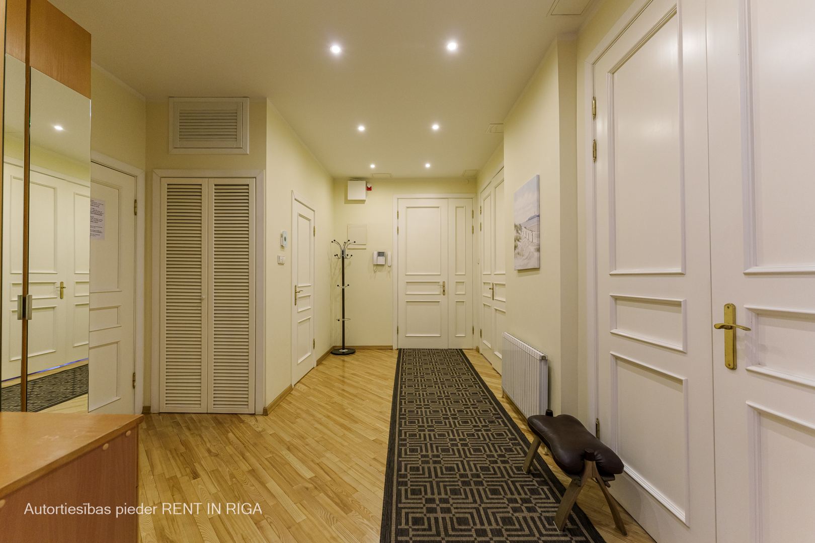 Apartment for rent, Dzirnavu street 70 - Image 1