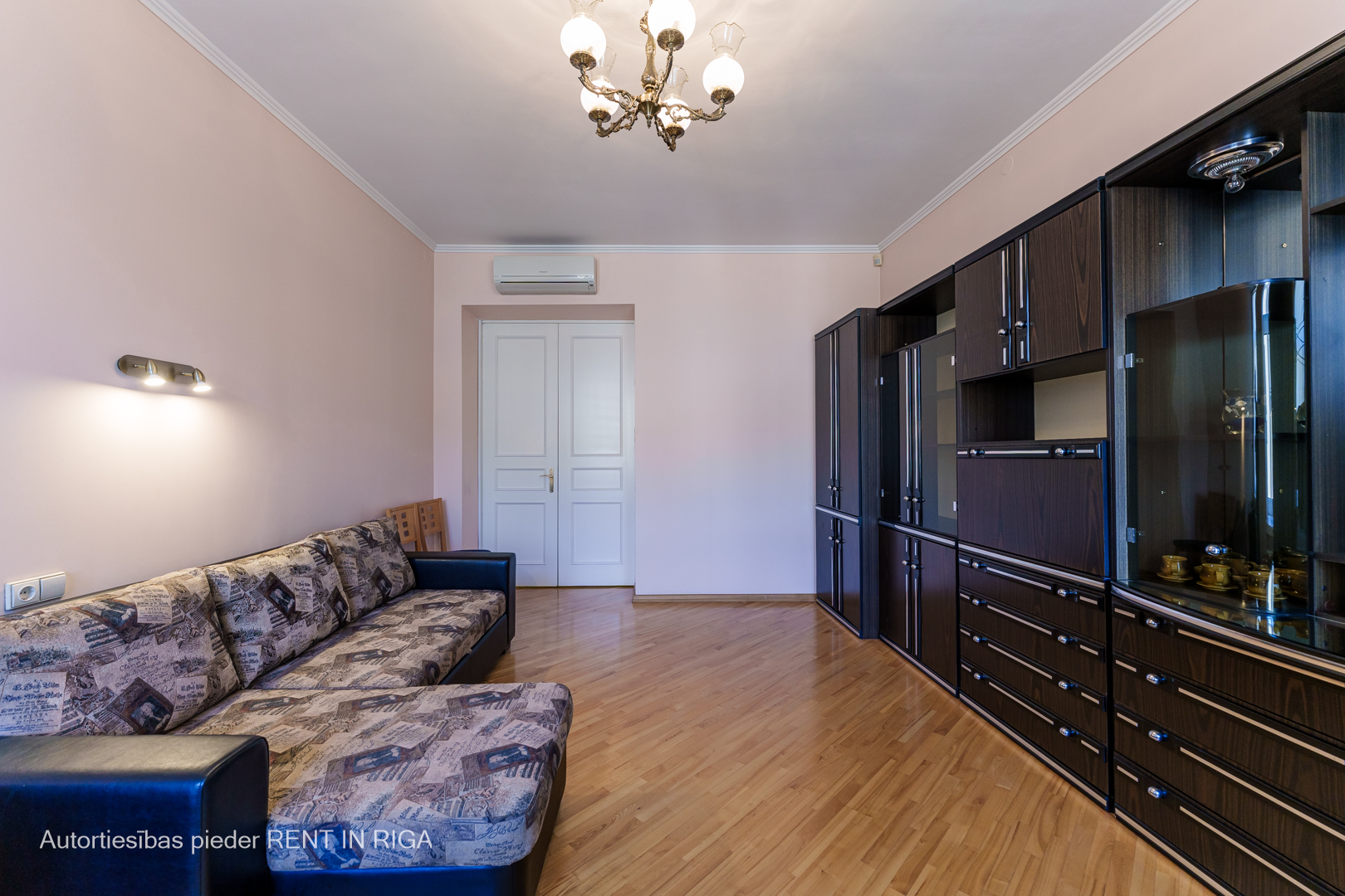 Apartment for rent, Dzirnavu street 70 - Image 1