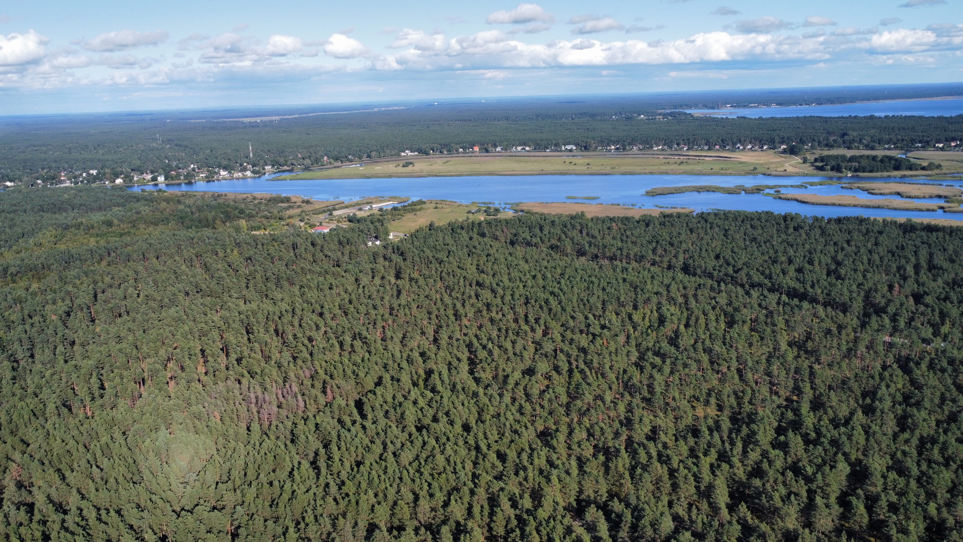 Pārdod zemi, Traleru iela - Attēls 1