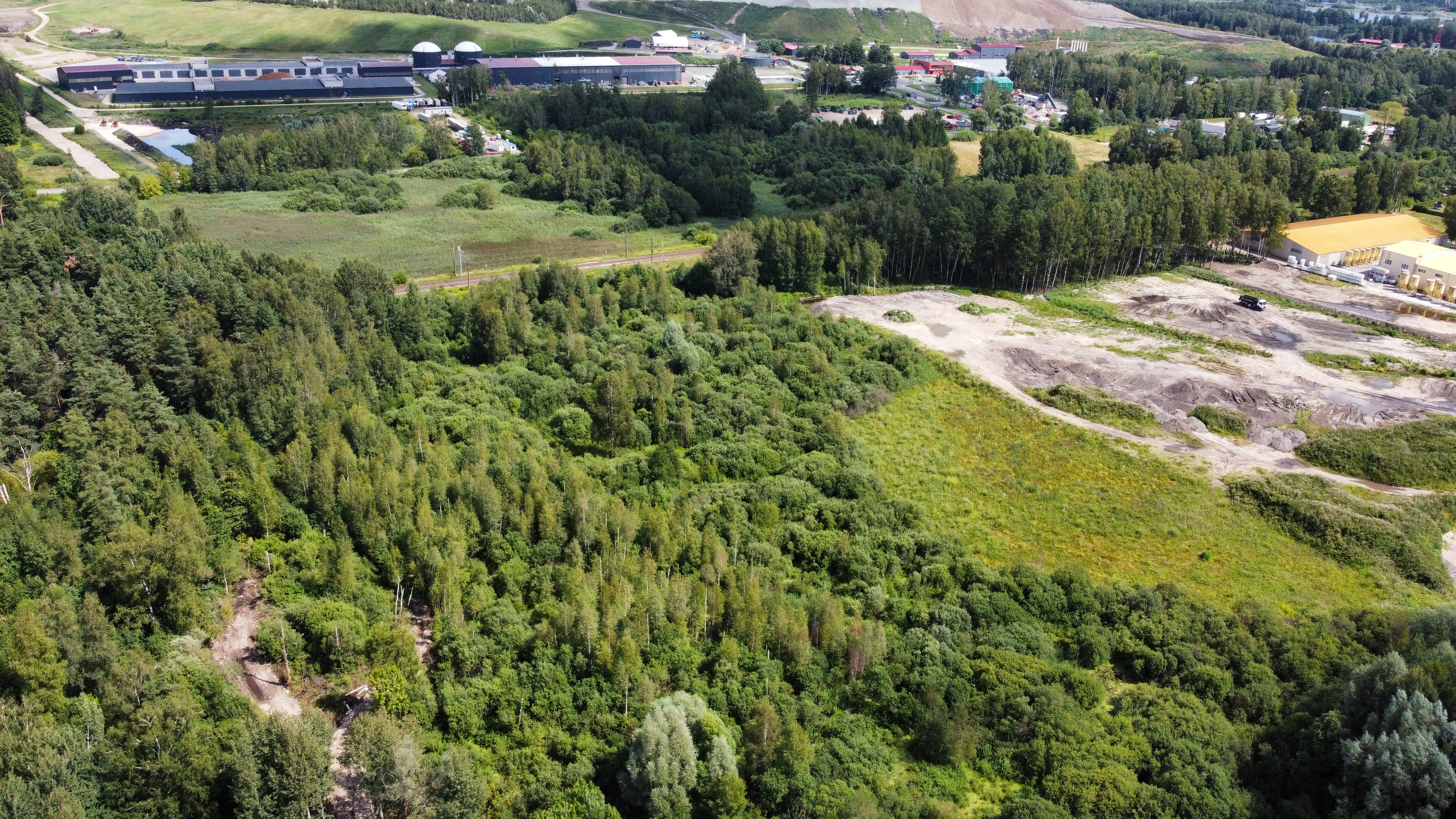 Pārdod zemi, Latgales iela - Attēls 1